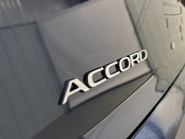 Honda Accord Hybrid Vehicle Full-screen Gallery Image 05
