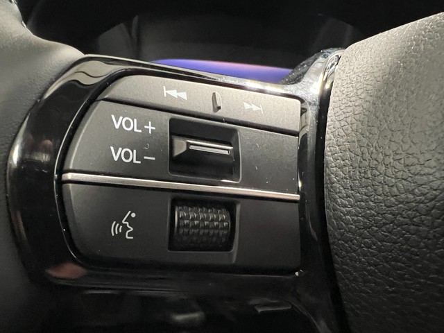 Honda Accord Hybrid Vehicle Full-screen Gallery Image 19