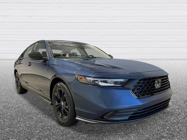 Honda Accord Sedan Vehicle Full-screen Gallery Image 08