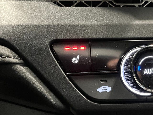 Honda Accord Sedan Vehicle Full-screen Gallery Image 21