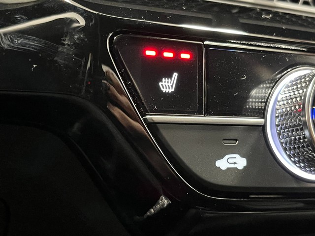 Honda Civic Sedan Hybrid Vehicle Full-screen Gallery Image 21