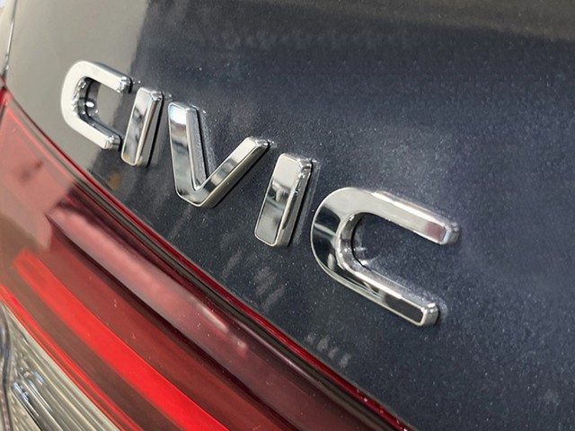 Honda Civic Sedan Vehicle Full-screen Gallery Image 05