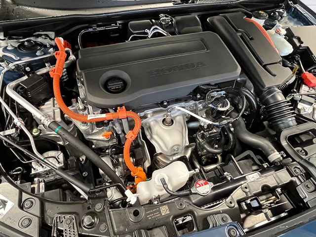Honda Civic Sedan Hybrid Vehicle Full-screen Gallery Image 12