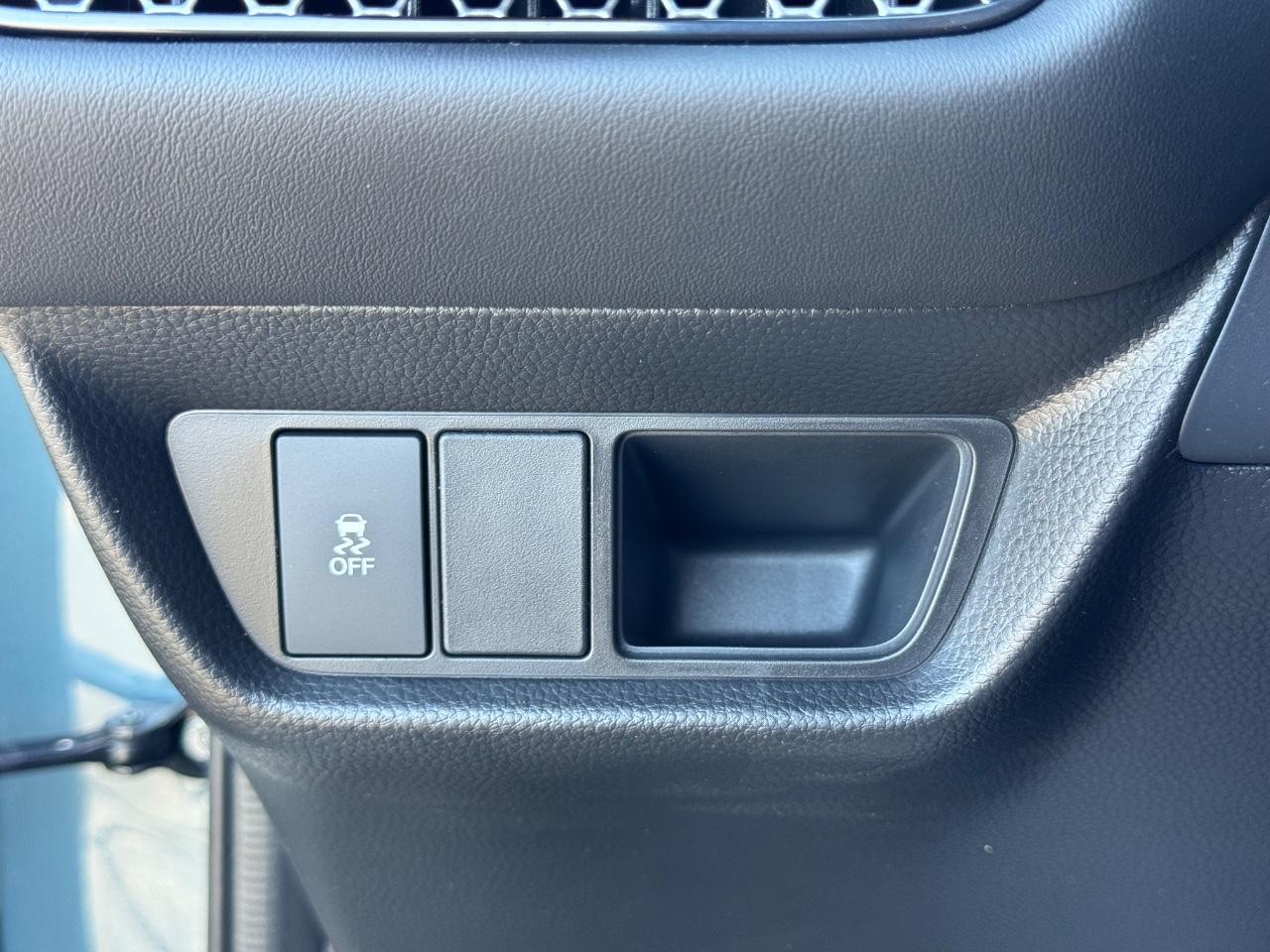 Honda HR-V Vehicle Full-screen Gallery Image 23