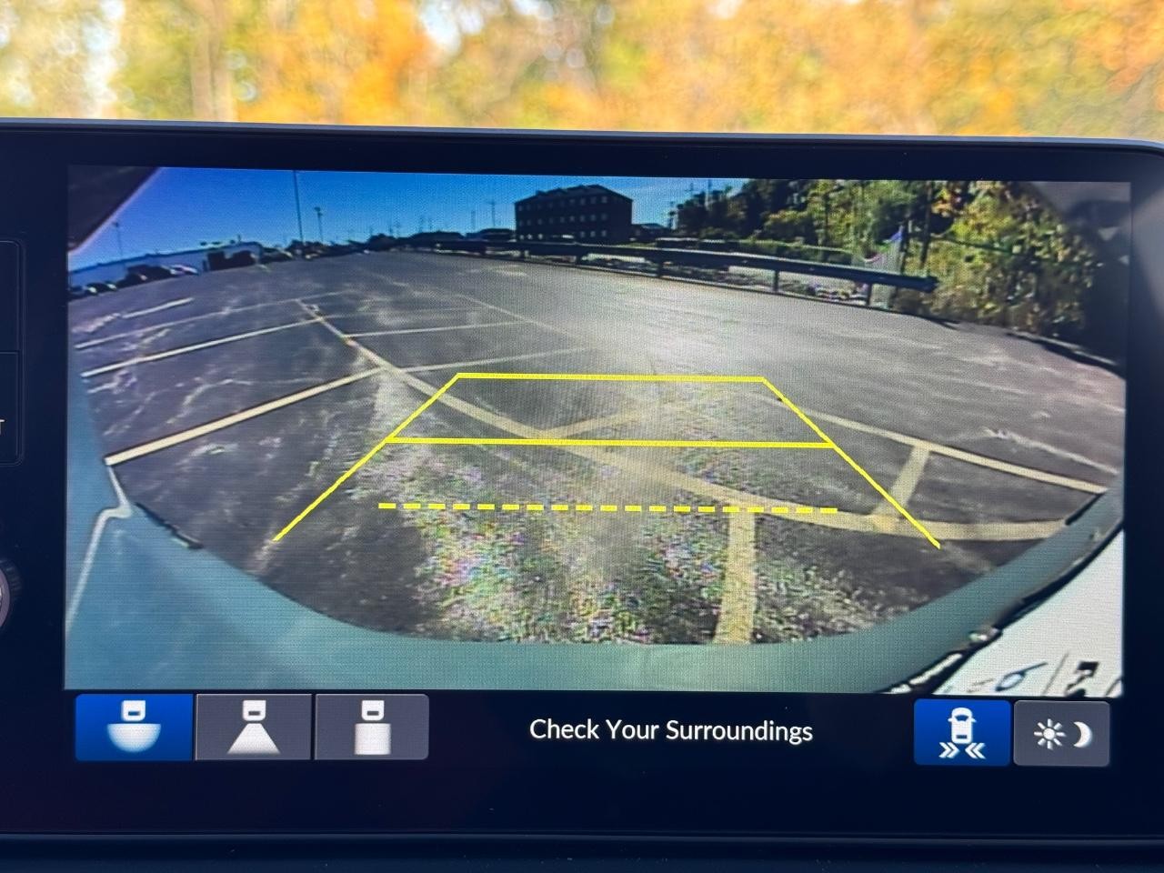 Honda HR-V Vehicle Full-screen Gallery Image 24