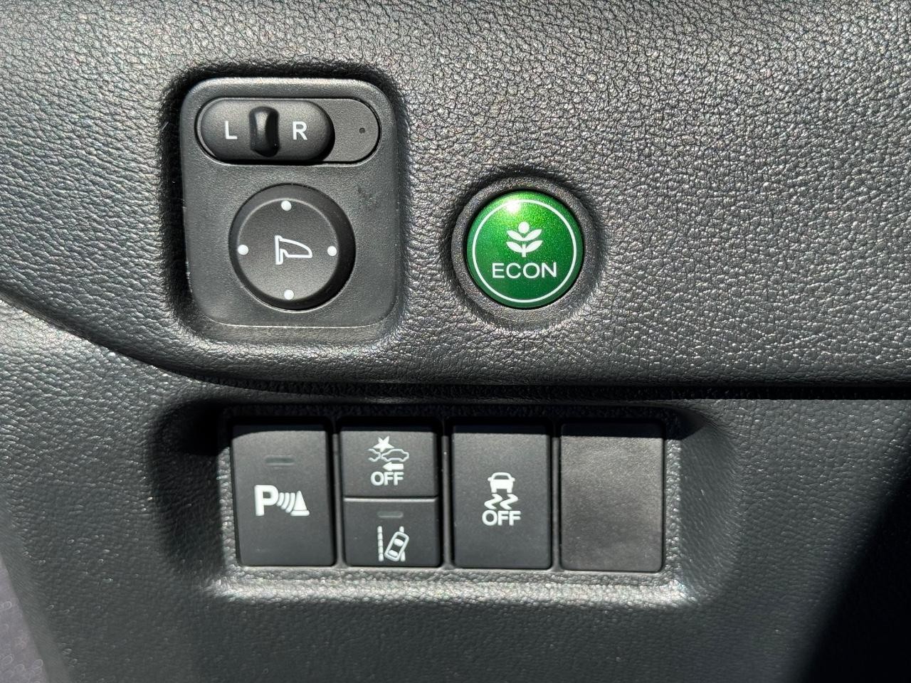 Honda Pilot Vehicle Full-screen Gallery Image 25