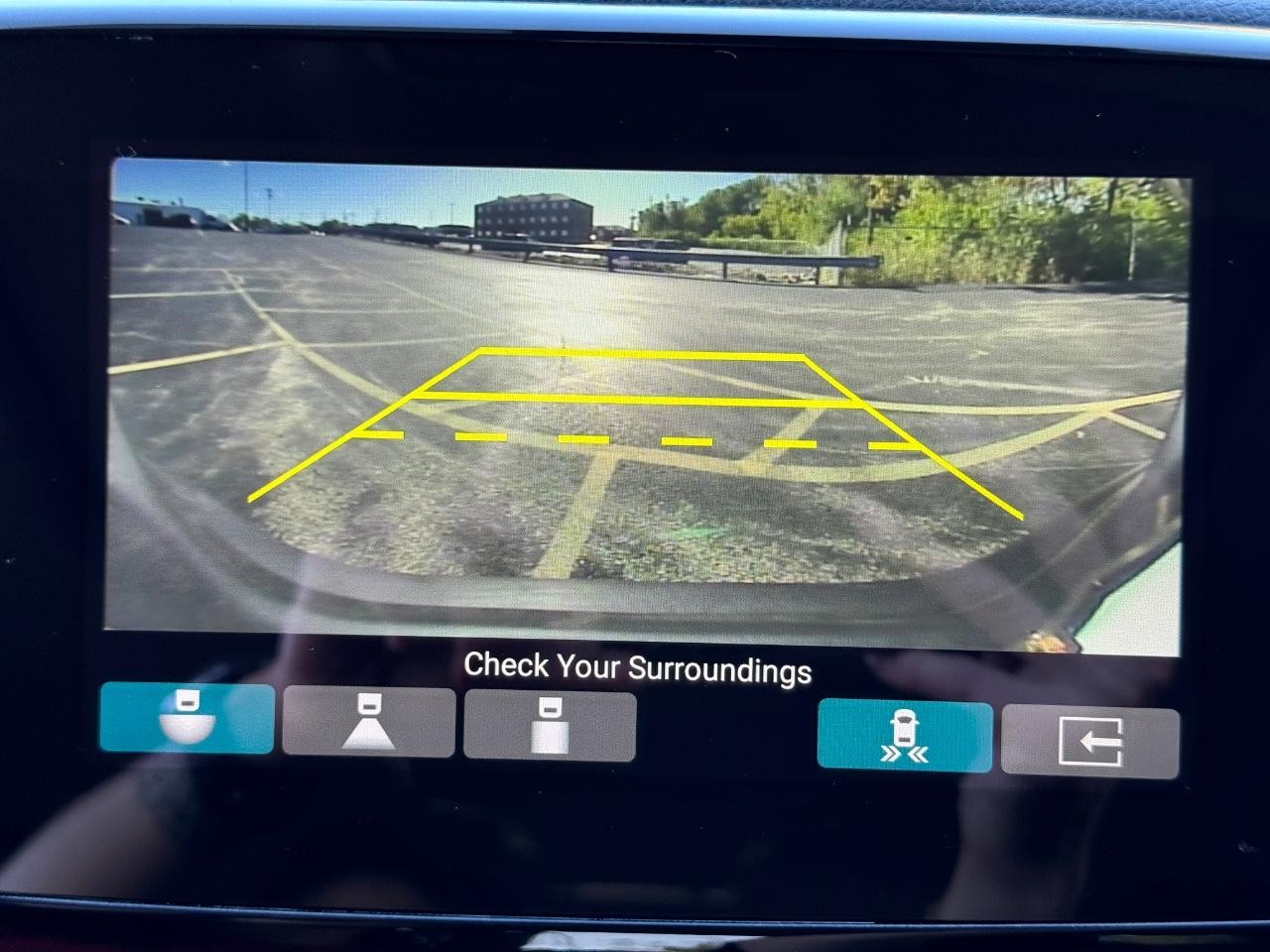 Honda Pilot Vehicle Full-screen Gallery Image 26