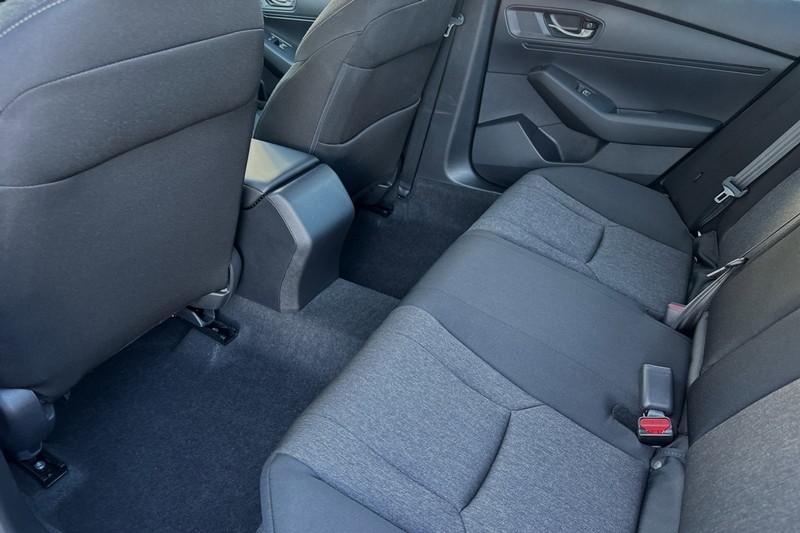 Honda Accord Sedan Vehicle Full-screen Gallery Image 12
