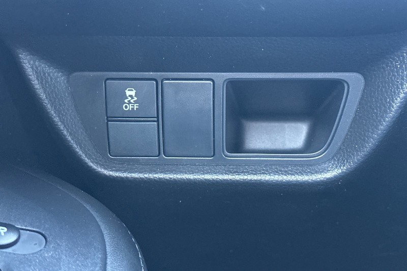 Honda HR-V Vehicle Full-screen Gallery Image 30