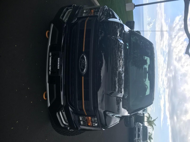 Ford F-150 Vehicle Full-screen Gallery Image 22