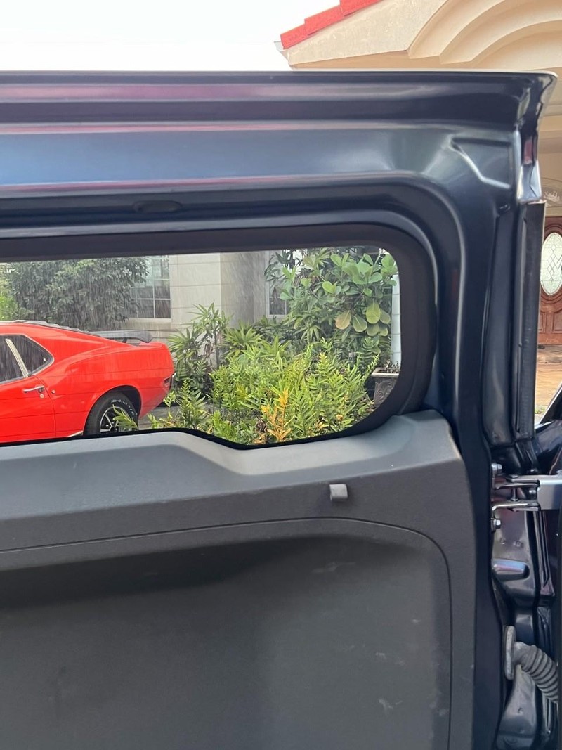 Ford EcoSport Vehicle Full-screen Gallery Image 7