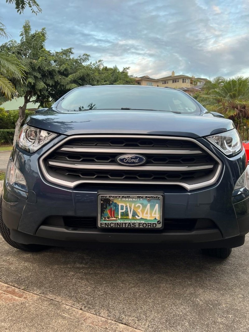 Ford EcoSport Vehicle Full-screen Gallery Image 8