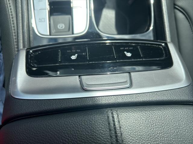 Hyundai Santa Cruz Vehicle Full-screen Gallery Image 24