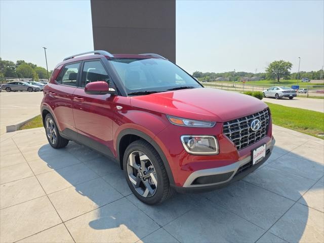 Hyundai Venue Vehicle Full-screen Gallery Image 3