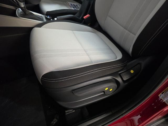 Hyundai Venue Vehicle Full-screen Gallery Image 22