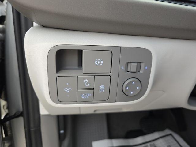 Hyundai IONIQ 6 Vehicle Full-screen Gallery Image 8