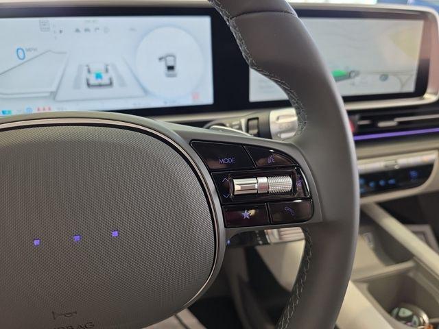 Hyundai IONIQ 6 Vehicle Full-screen Gallery Image 10