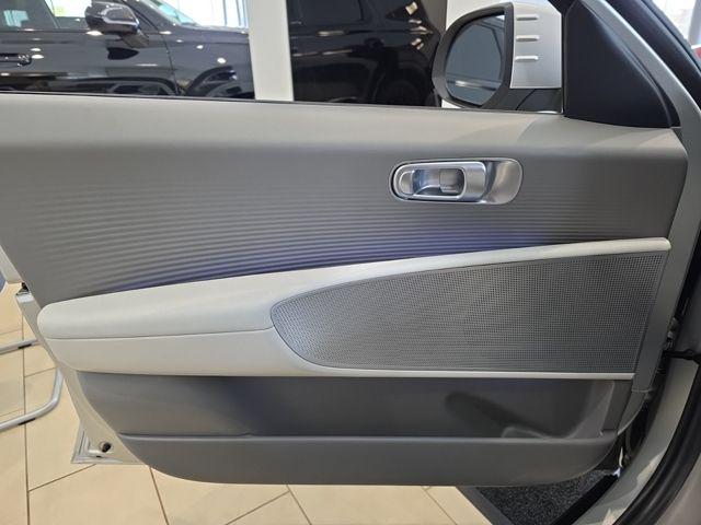 Hyundai IONIQ 6 Vehicle Full-screen Gallery Image 19