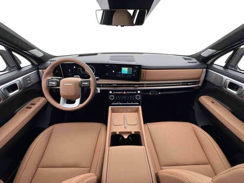 Hyundai Santa Fe Hybrid Vehicle Full-screen Gallery Image 13