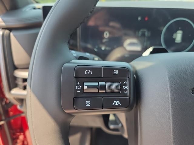 Hyundai Santa Fe Vehicle Full-screen Gallery Image 11