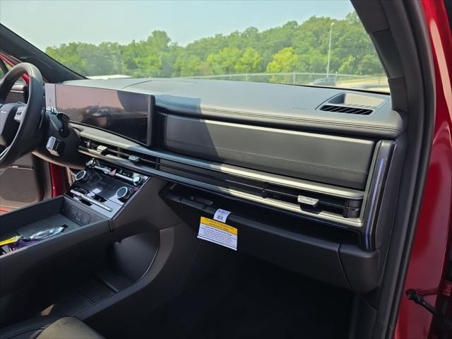 Hyundai Santa Fe Vehicle Full-screen Gallery Image 31