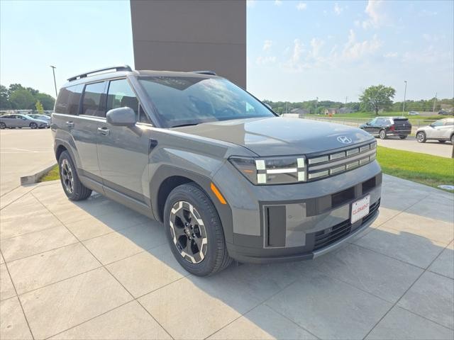 Hyundai Santa Fe Vehicle Full-screen Gallery Image 3