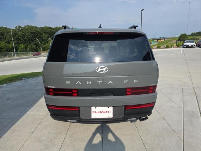 Hyundai Santa Fe Vehicle Full-screen Gallery Image 7