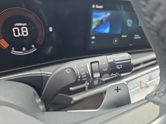 Hyundai Santa Fe Vehicle Full-screen Gallery Image 13