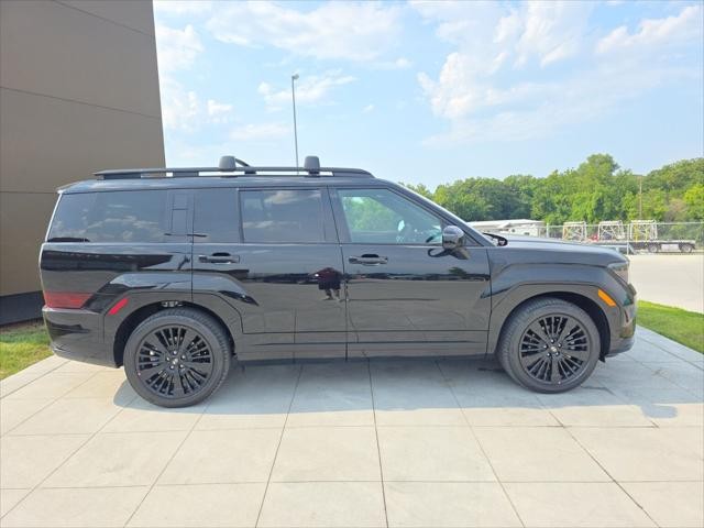 Hyundai Santa Fe Hybrid Vehicle Full-screen Gallery Image 4