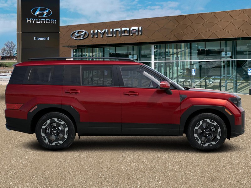 Hyundai Santa Fe Vehicle Full-screen Gallery Image 6