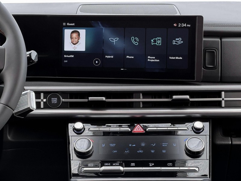 Hyundai Santa Fe Hybrid Vehicle Full-screen Gallery Image 17