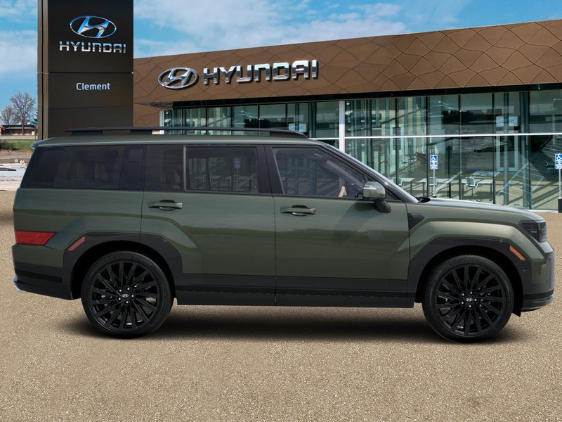 Hyundai Santa Fe Vehicle Full-screen Gallery Image 6