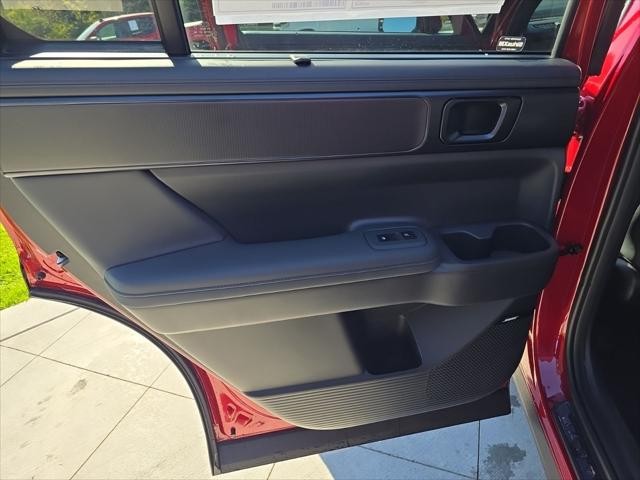 Hyundai Santa Fe Vehicle Full-screen Gallery Image 28