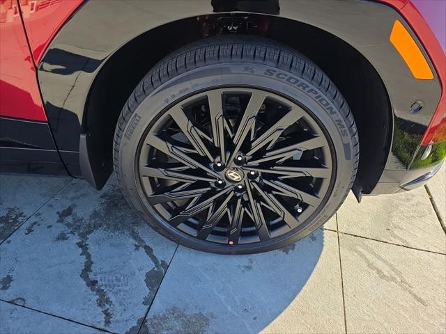 Hyundai Santa Fe Vehicle Full-screen Gallery Image 34