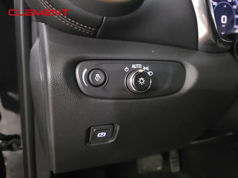 Chevrolet Blazer Vehicle Full-screen Gallery Image 11