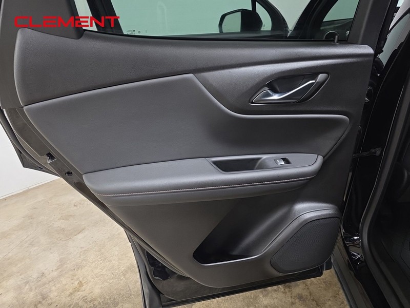 Chevrolet Blazer Vehicle Full-screen Gallery Image 32