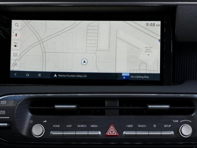 Hyundai Palisade Hybrid Vehicle Full-screen Gallery Image 13