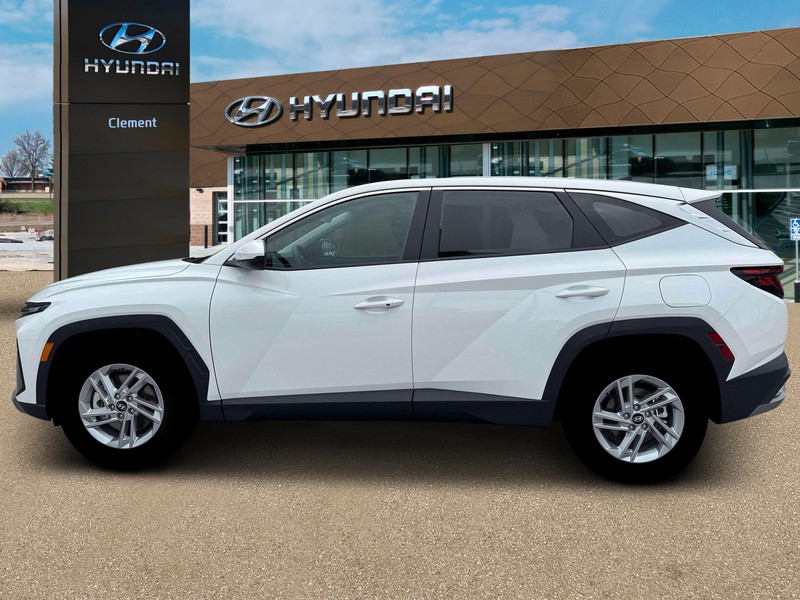 Hyundai Tucson Vehicle Full-screen Gallery Image 3