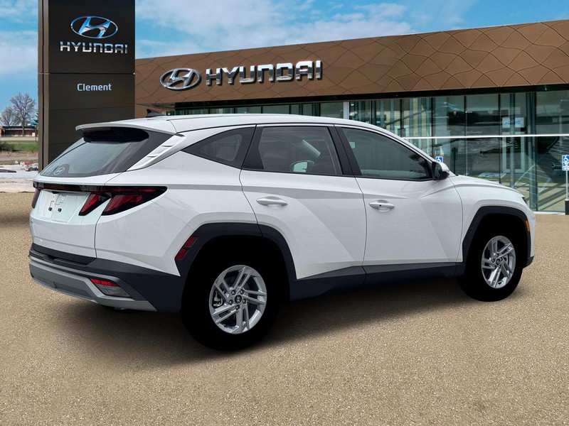 Hyundai Tucson Vehicle Full-screen Gallery Image 8