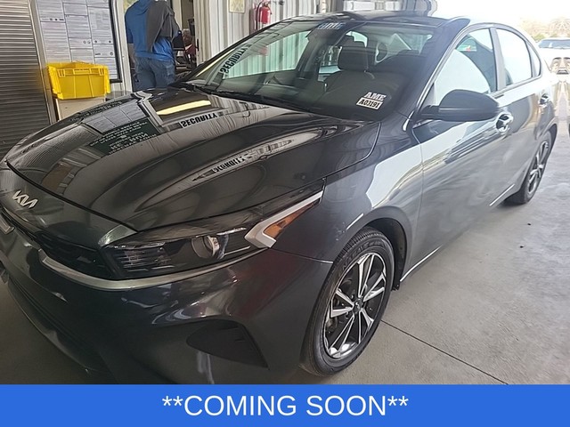 Wentzville MO 2024 Kia Forte more details - kia forte
