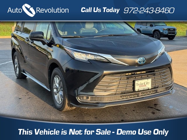 Toyota Sienna LE - Farmers Branch TX