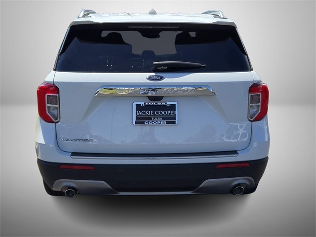 Ford Explorer Vehicle Full-screen Gallery Image 4