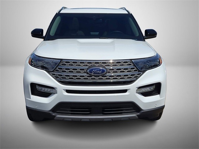 Ford Explorer Vehicle Full-screen Gallery Image 9
