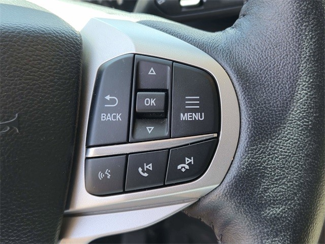 Ford Explorer Vehicle Full-screen Gallery Image 19