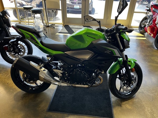 Union MO 2024 Kawasaki Z500 ABS more details - kawasaki z500 abs