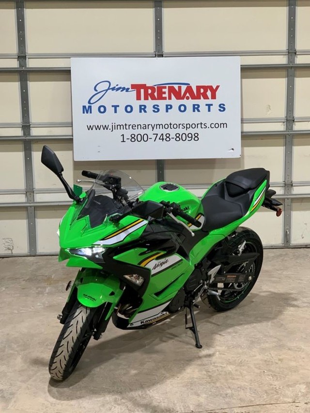 Union MO 2025 Kawasaki Ninja® 500 KRT Edition more details - kawasaki ninja® 500 krt edition