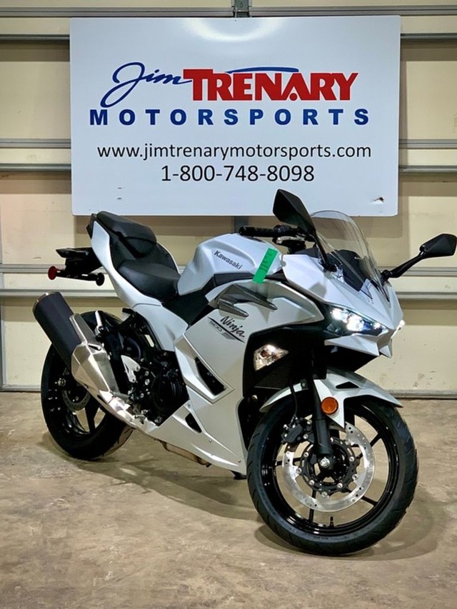 Union MO 2025 Kawasaki Ninja® 500 more details - kawasaki ninja® 500