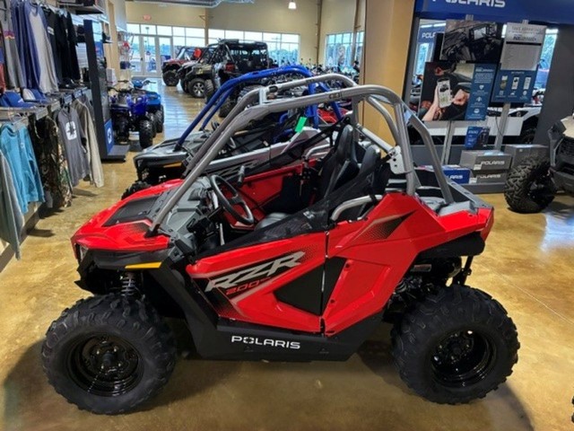Union MO 2026 Polaris RZR 200 EFI more details - polaris rzr 200 efi