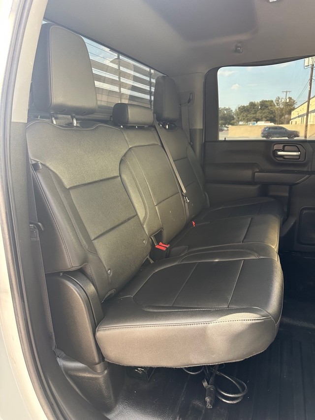 Chevrolet SILVERADO 2500 Vehicle Full-screen Gallery Image 12