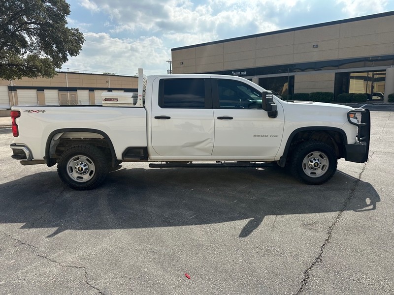 Chevrolet SILVERADO 2500 Vehicle Full-screen Gallery Image 6